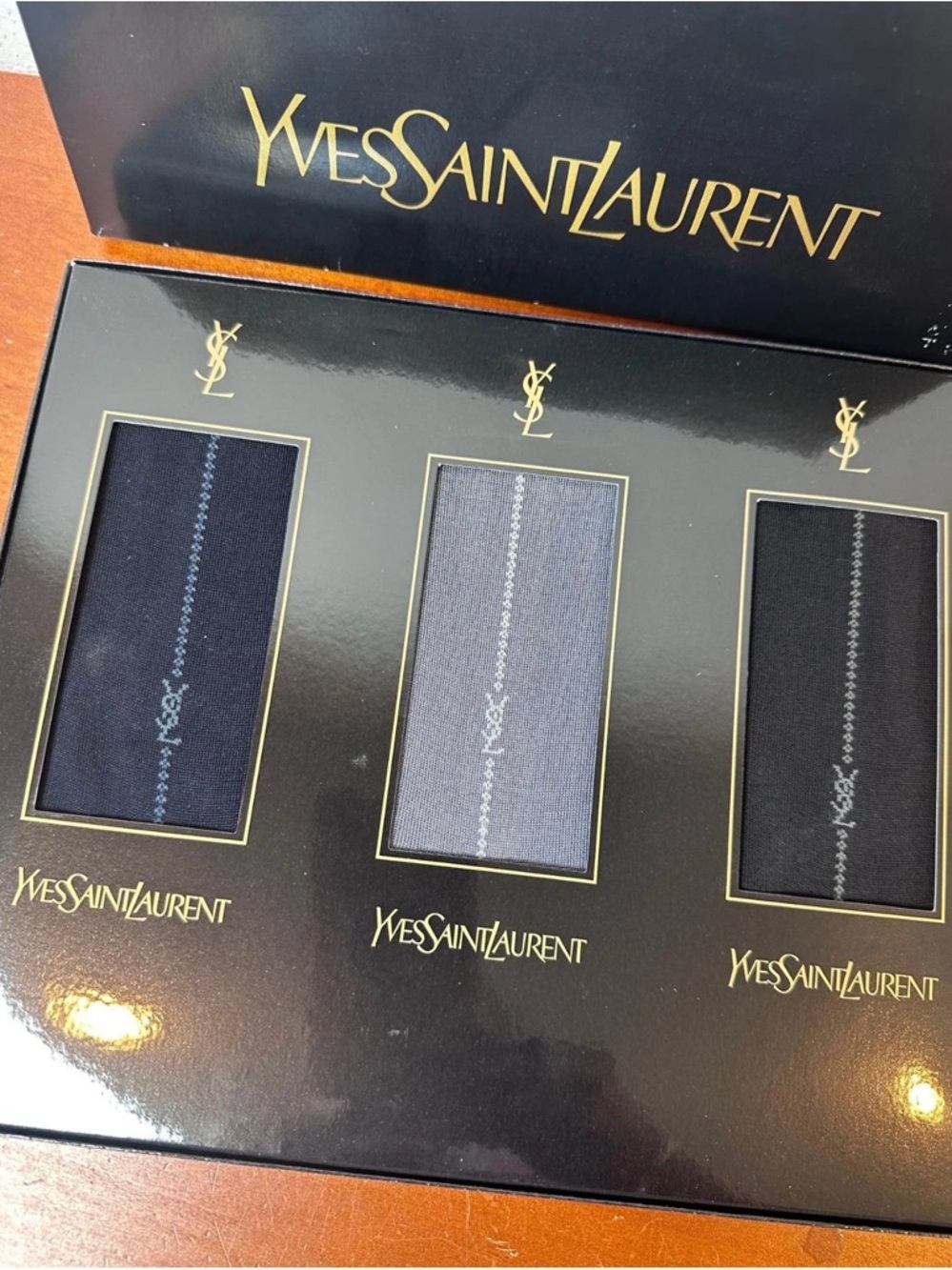 Yves Saint Laurent Cloth lace ups - Picture 2 of 2